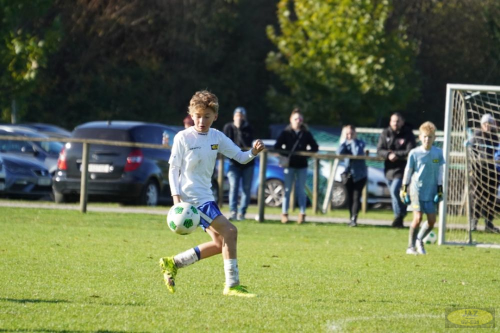 u10-weiss-gak-25102156